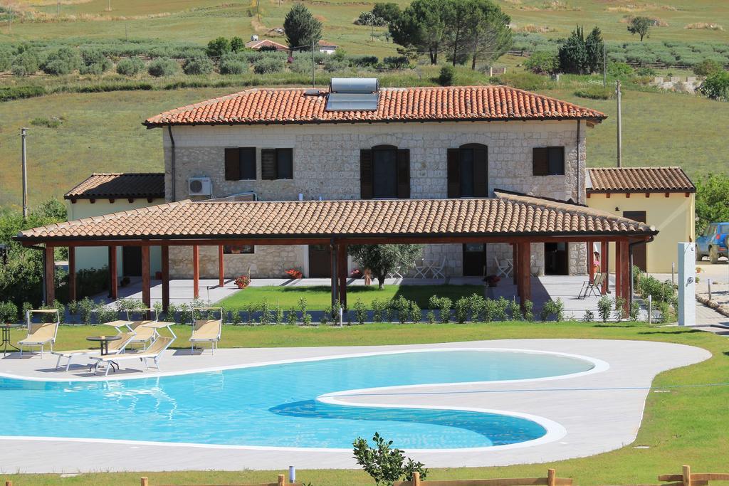 Tenuta Lanza Il Mulino Acquaviva Platani Dış mekan fotoğraf