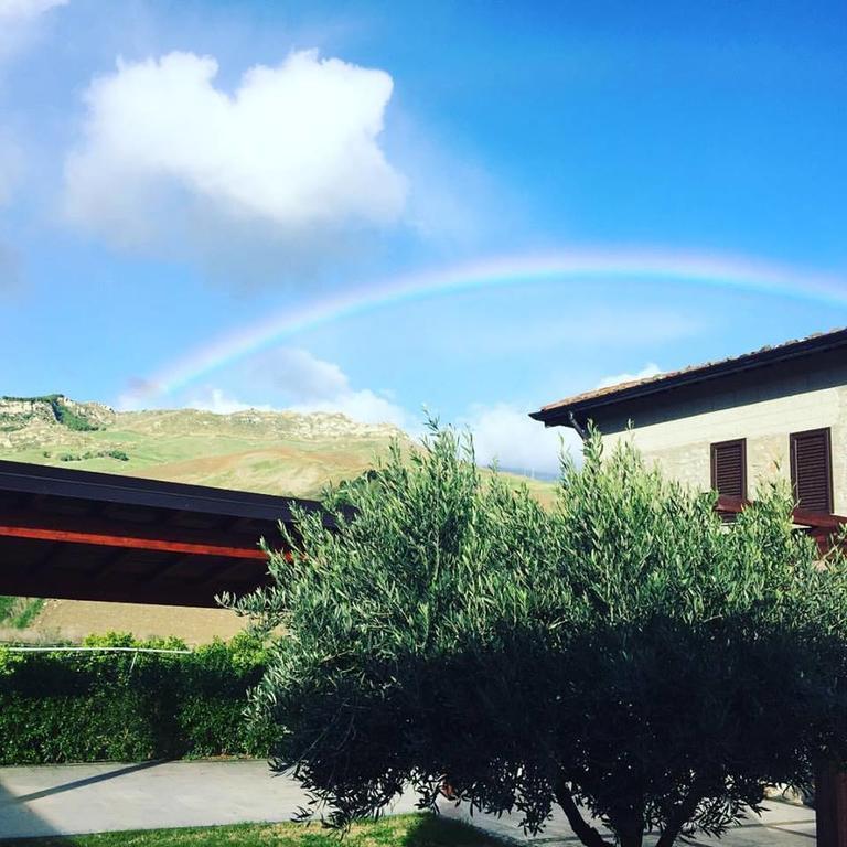 Tenuta Lanza Il Mulino Acquaviva Platani Dış mekan fotoğraf